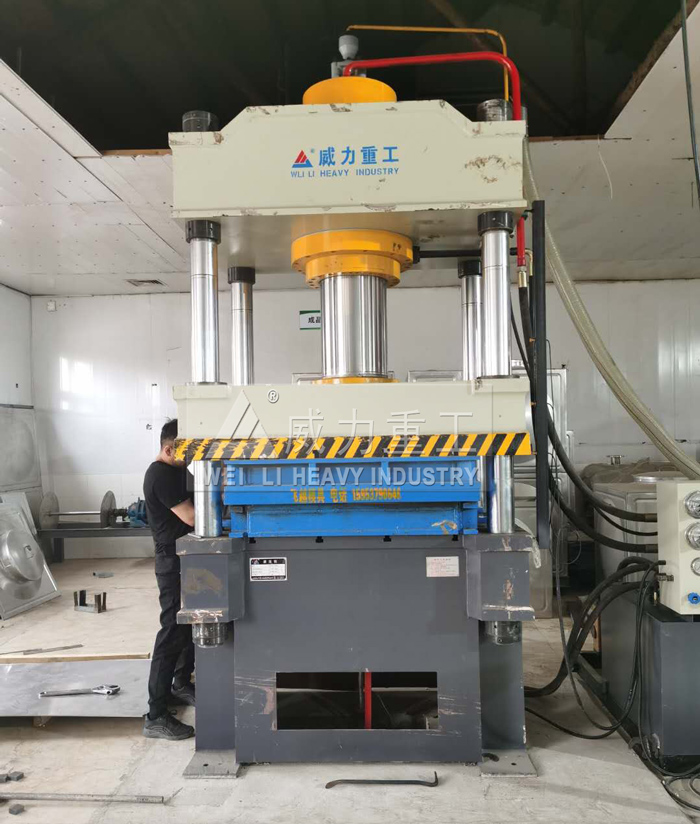 山东威力重工水箱液压机型号齐全