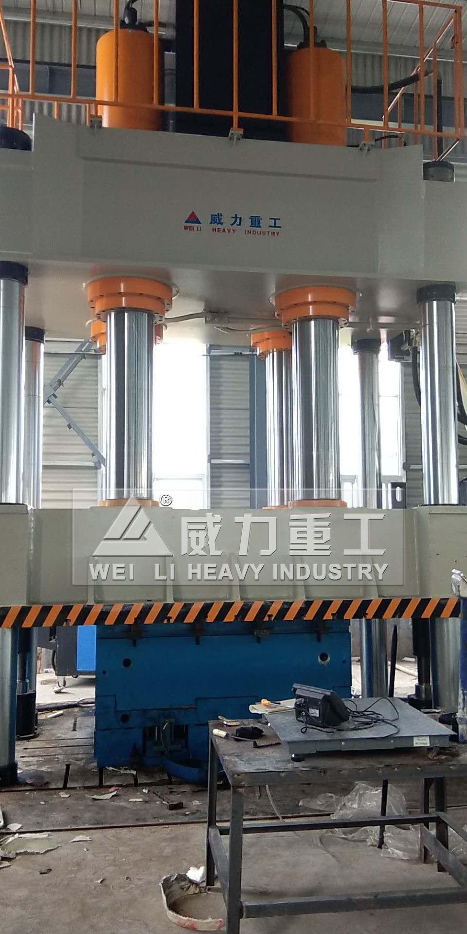 1000吨玻璃钢制品成型液压机