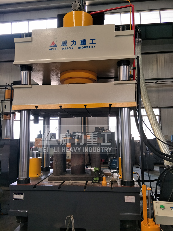 山东威力重工模压排水沟液压机型号齐全